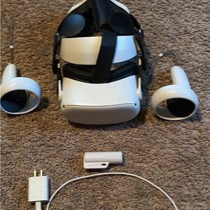 Advanced VR Headset with Controllers - White and Black